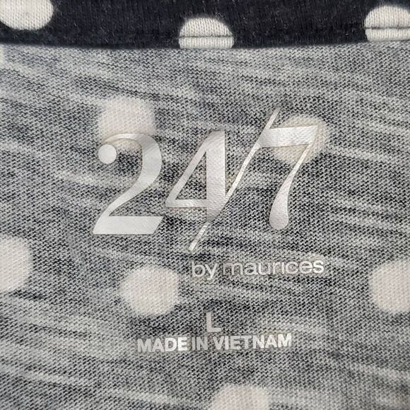 Maurices Large Polka-dot SS Top - Picture 4 of 5